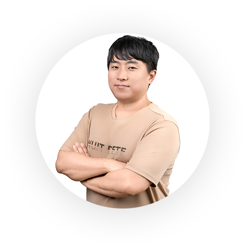 박O룡